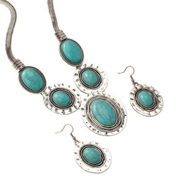 Boho Statement Necklace & Earrings Set – Vintage Silver & Turquoise Oval Jewelry - Picture 2 of 5